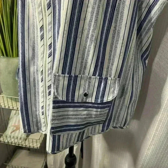 NWT Chicos Zenergy Women’s 3 US XL Neema Reversible Tonga Navy Printed Vest NEW - Picture 3 of 13